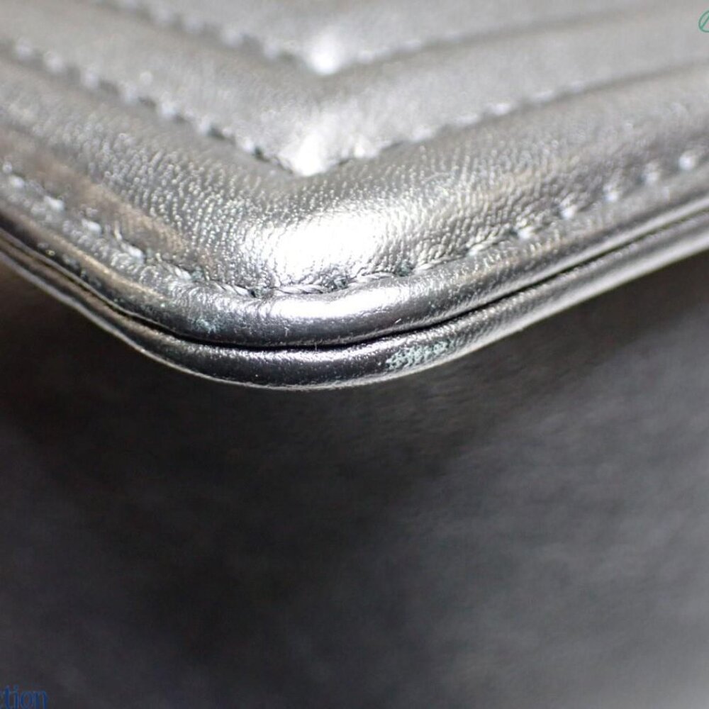 CHANEL Black Quilted Leather Shoulder Bag with Silver Hardware - Picture 12 of 14